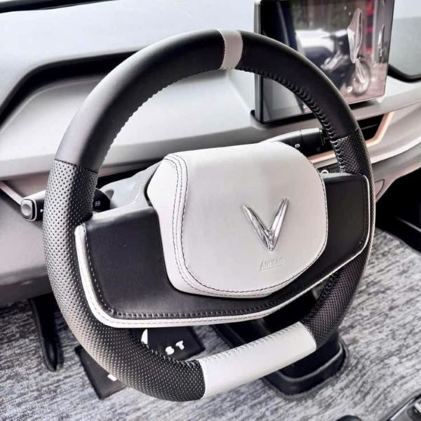 Khâu da vô lăng cho xe VF3 - Rambo Auto