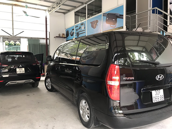 Độ cửa lùa tự động giấu kín Tpoko xe Hyundai Starex