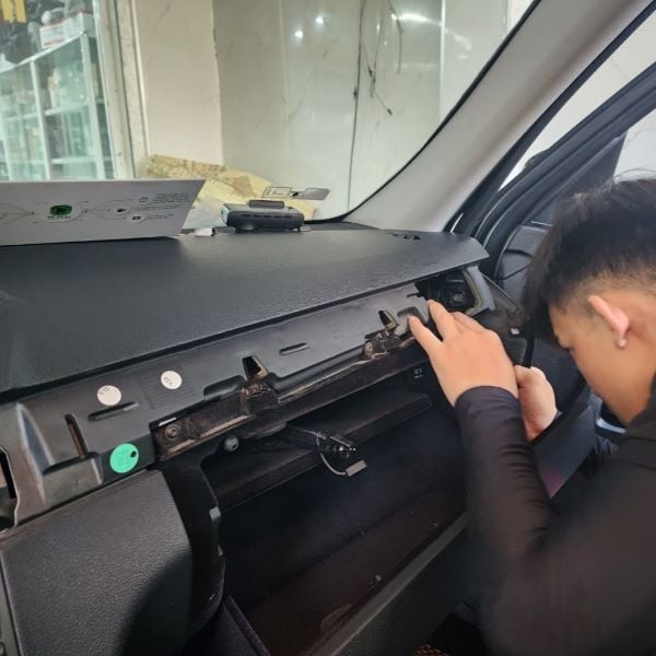 Nâng cấp Apple Carplay cho Mercedes || Rambo Auto