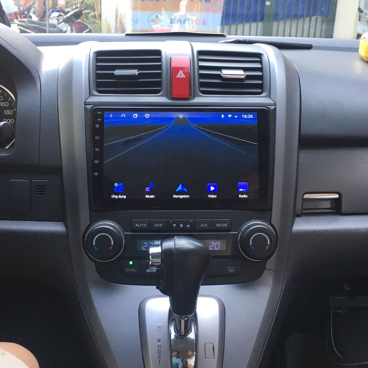 Màn hình DVD Oled C2 xe Honda CRV 2008