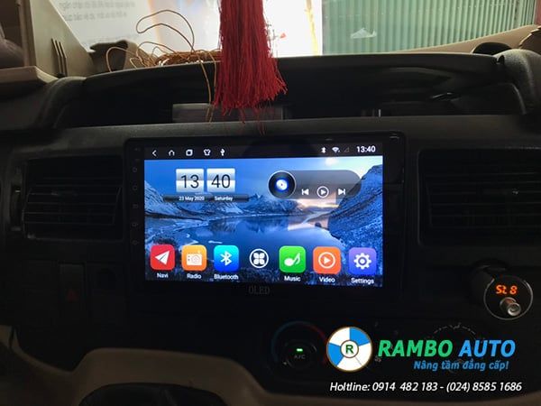 Màn hình dvd Oled C2 xe Ford Transit