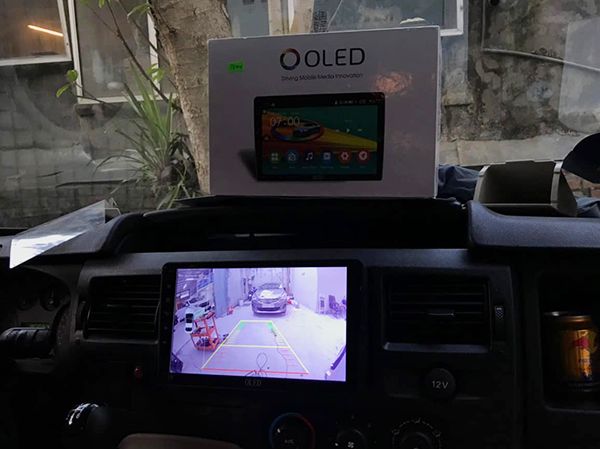 Màn hình Android xe Ford Transit ( Mã Oled C8 New cấu hình cao)