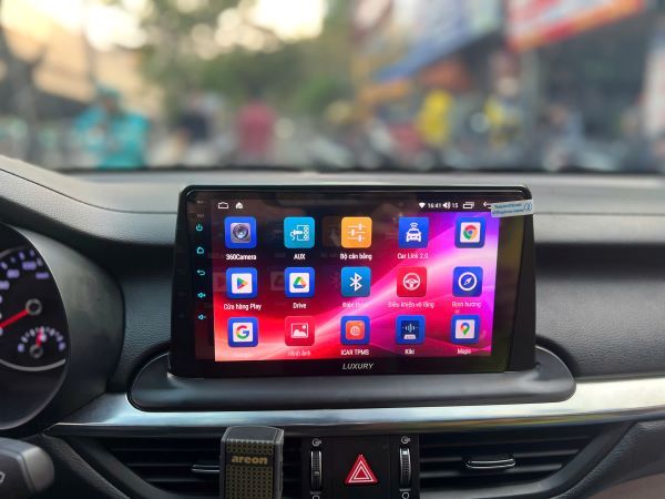 Màn hình Kia Cerato 2024 liền camera 360 toàn cảnh