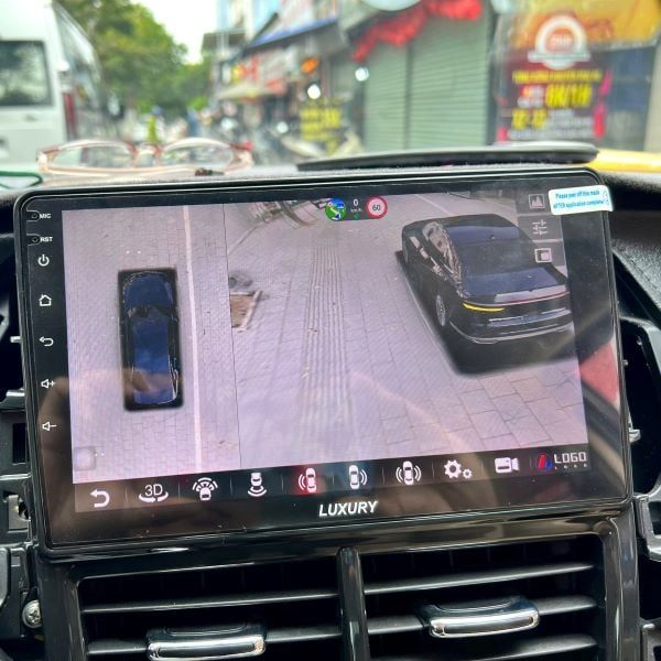 Màn hình android Qled xe Vios 2021