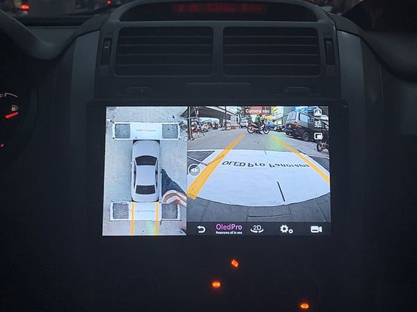 Màn hình android tích hợp camera 360 cho xe hơi