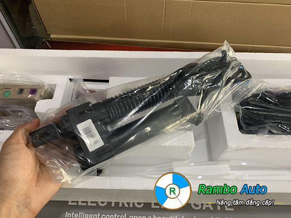 Độ cốp điện tự động cho xe Audi A4