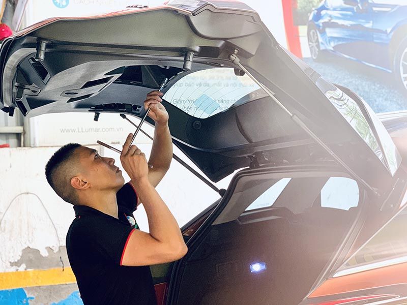 Độ cốp điện uy tín cho xe Peugeot 3008