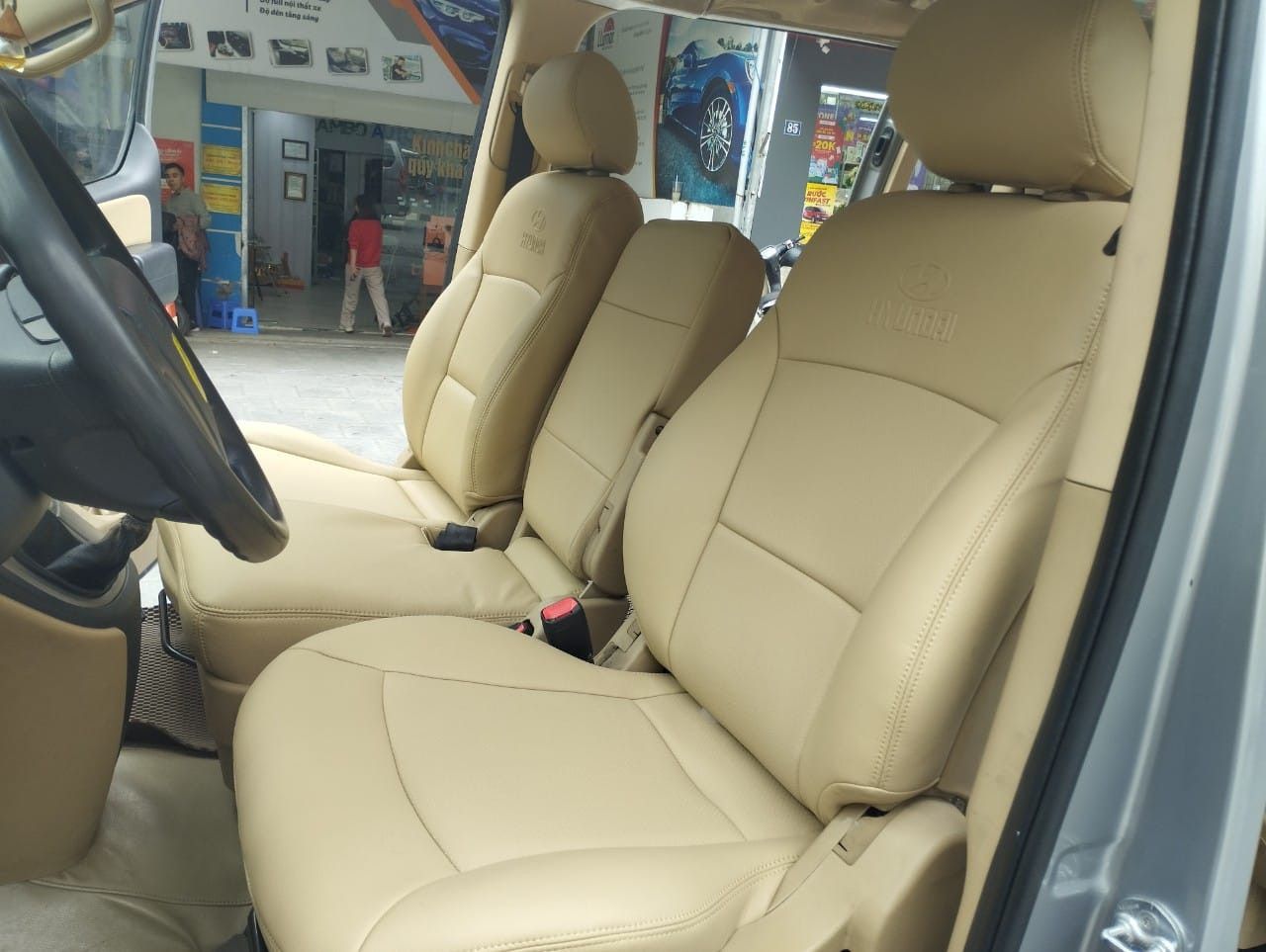 Bọc ghế da xe Hyundai Starex