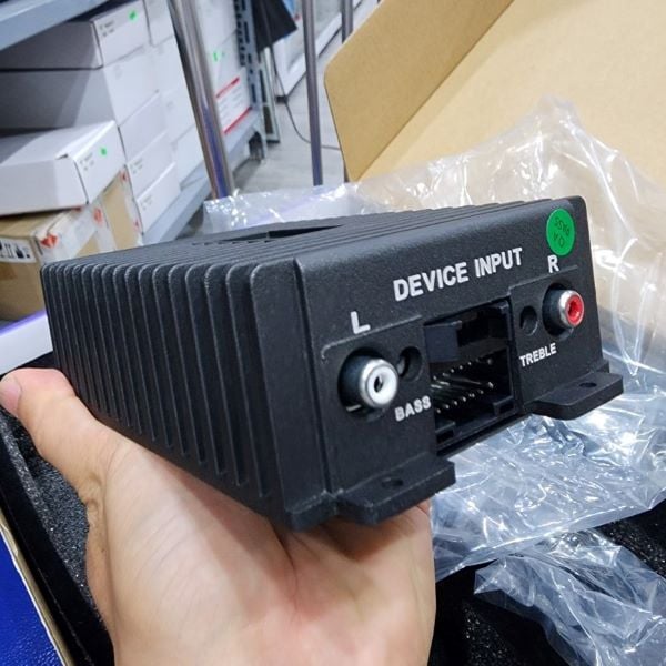 Lắp karaoke trên xe ô tô (4 chỗ- 9 chỗ -16 chỗ- 29 chỗ- xe khách)
