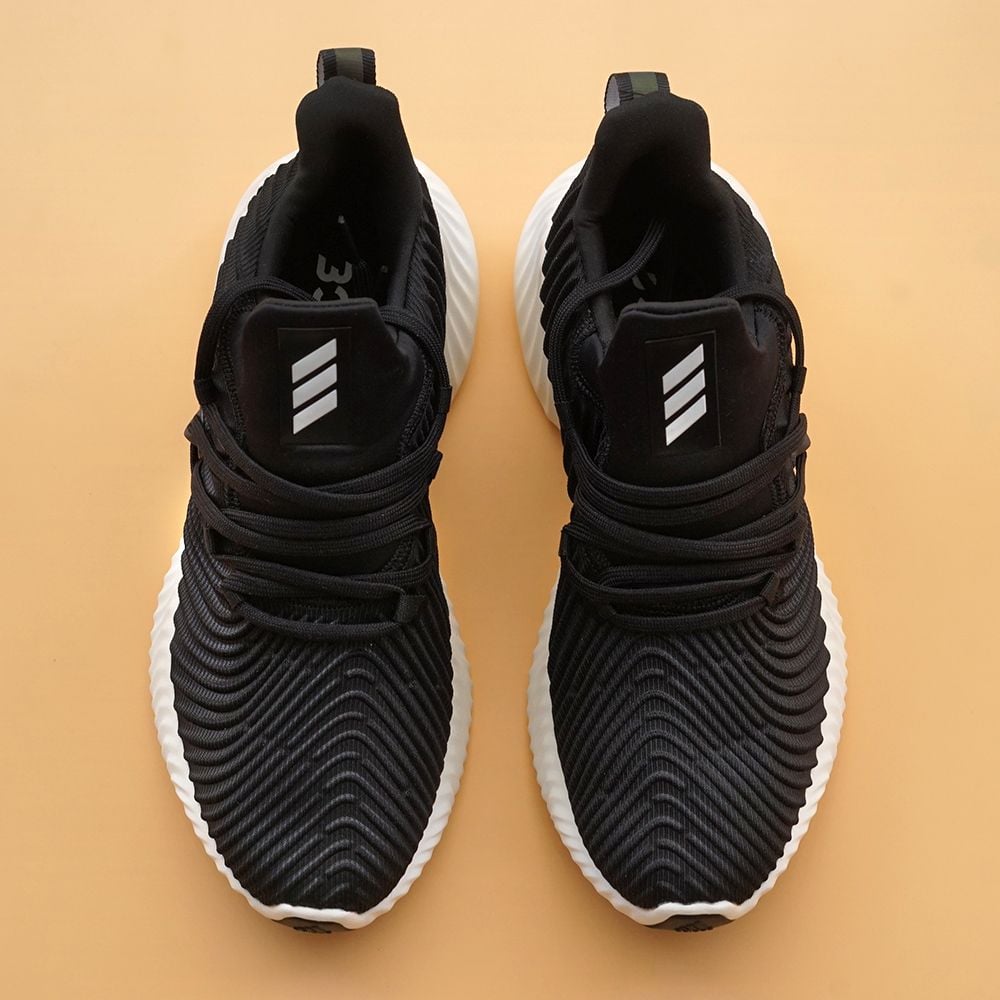  Giày Alphabounce Instinct Đen trắng 