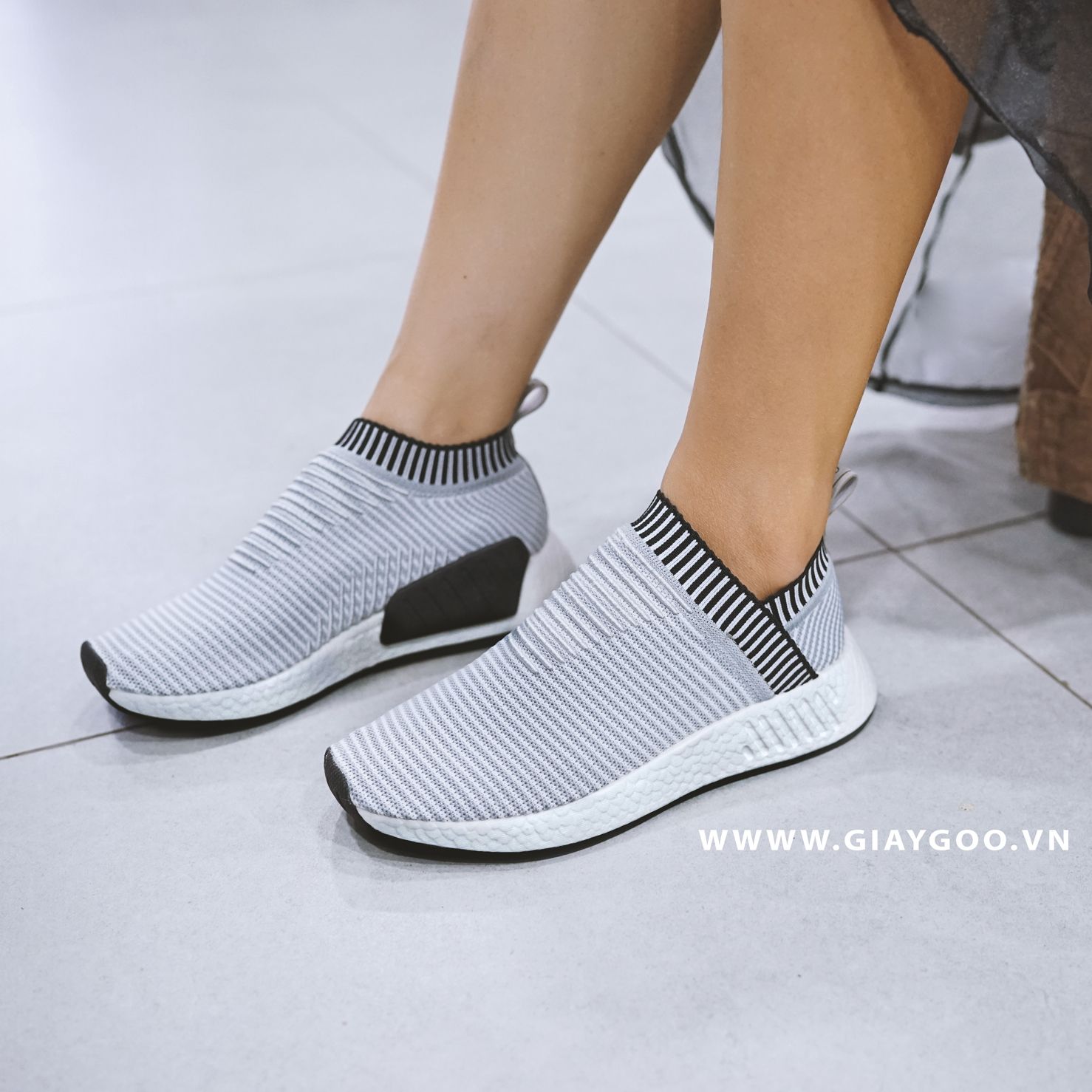  Adidas NMD R2 City Shock 