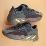  Adidas Yeezy 700 Mauve SF 