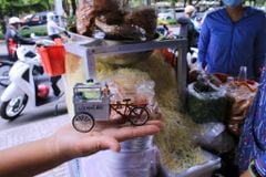 Sài Gòn Thu Nhỏ - Mô Hình Hàng Rong - Xe Gỏi Khô Bò - HR15