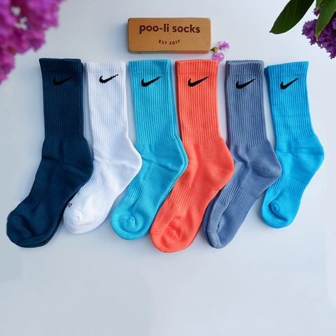  Vớ dài hoạ tiết NIKE 