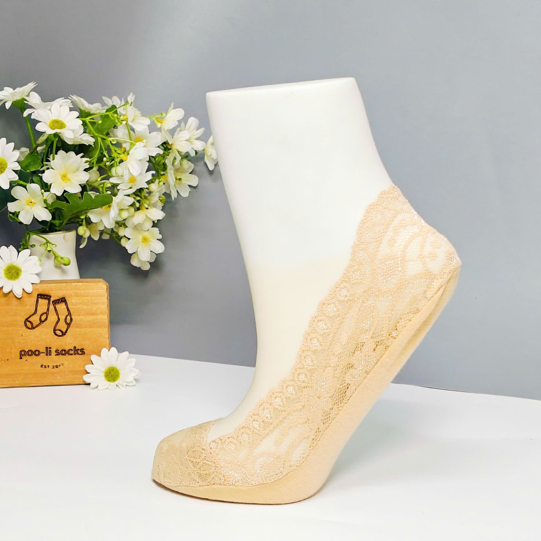 Vớ giấu ren màu trơn