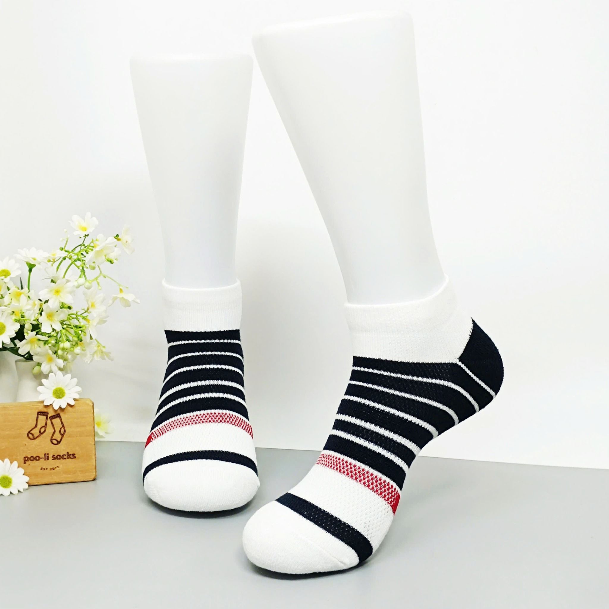 Vớ ngắn họa tiết