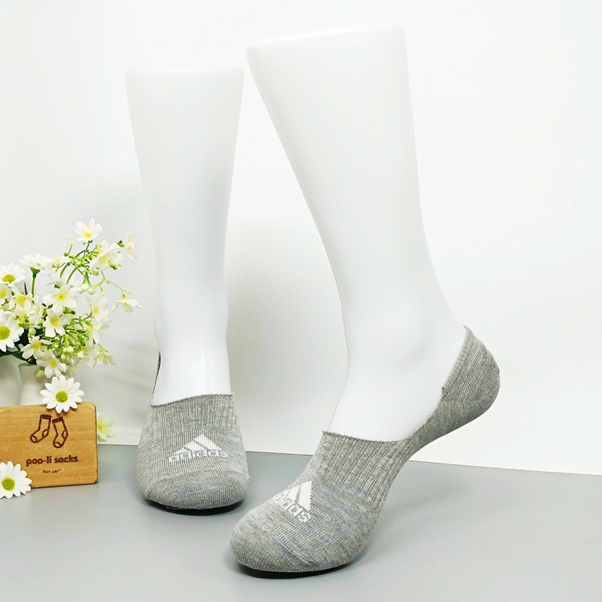 Vớ giấu họa tiết thể thao