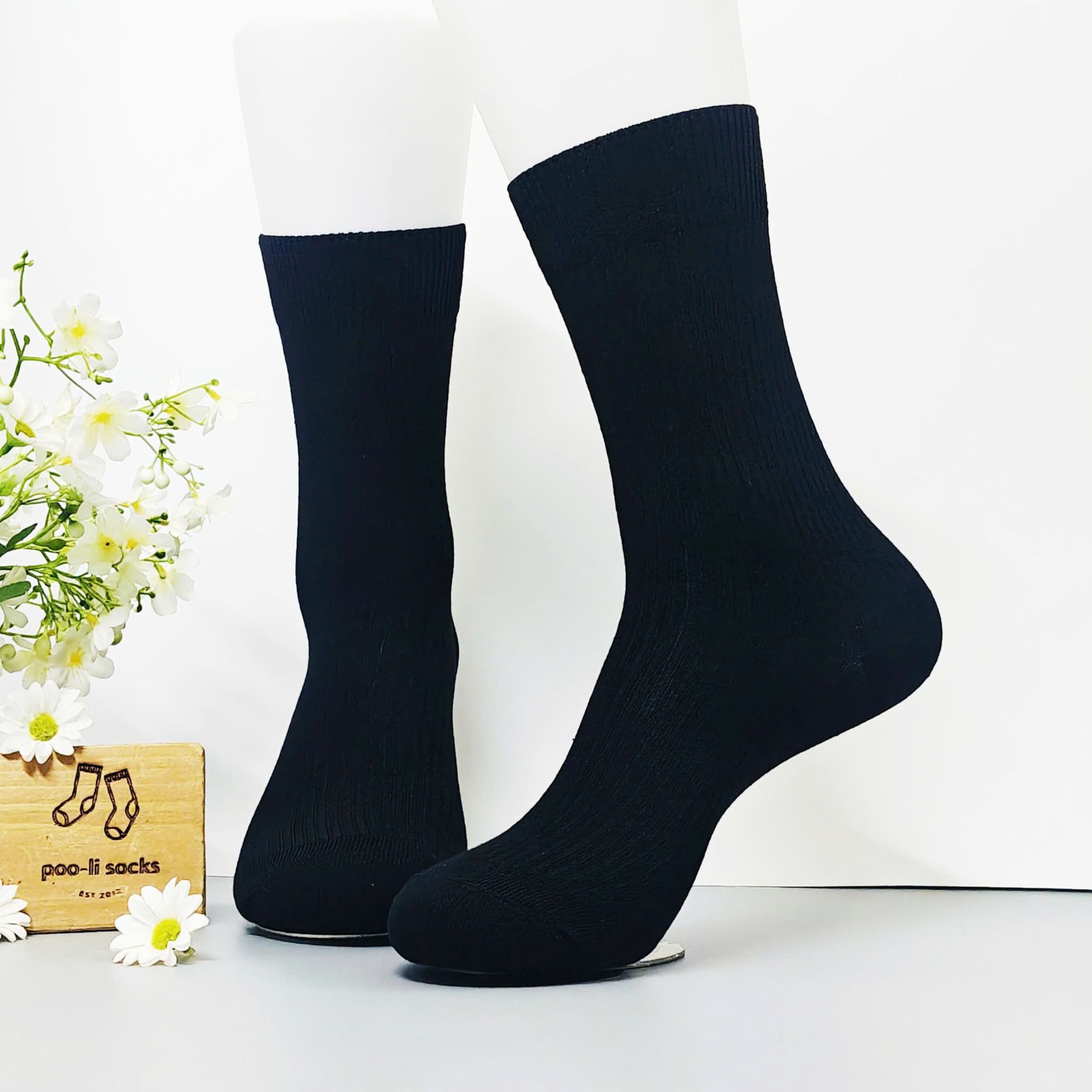 Vớ dài màu trơn đen gân lớn