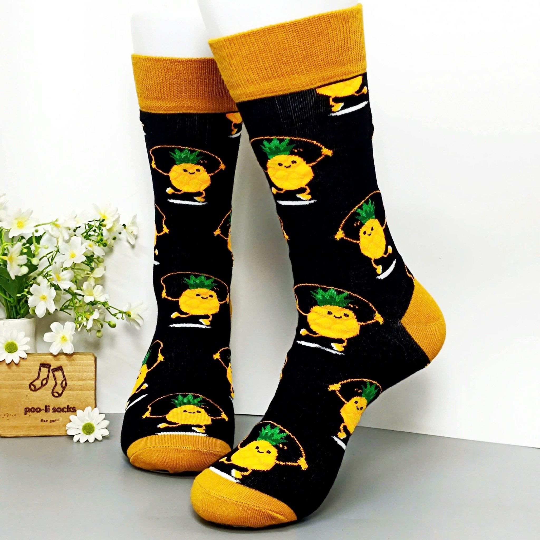 Vớ dài hoạ tiết trái dứa nhảy dây