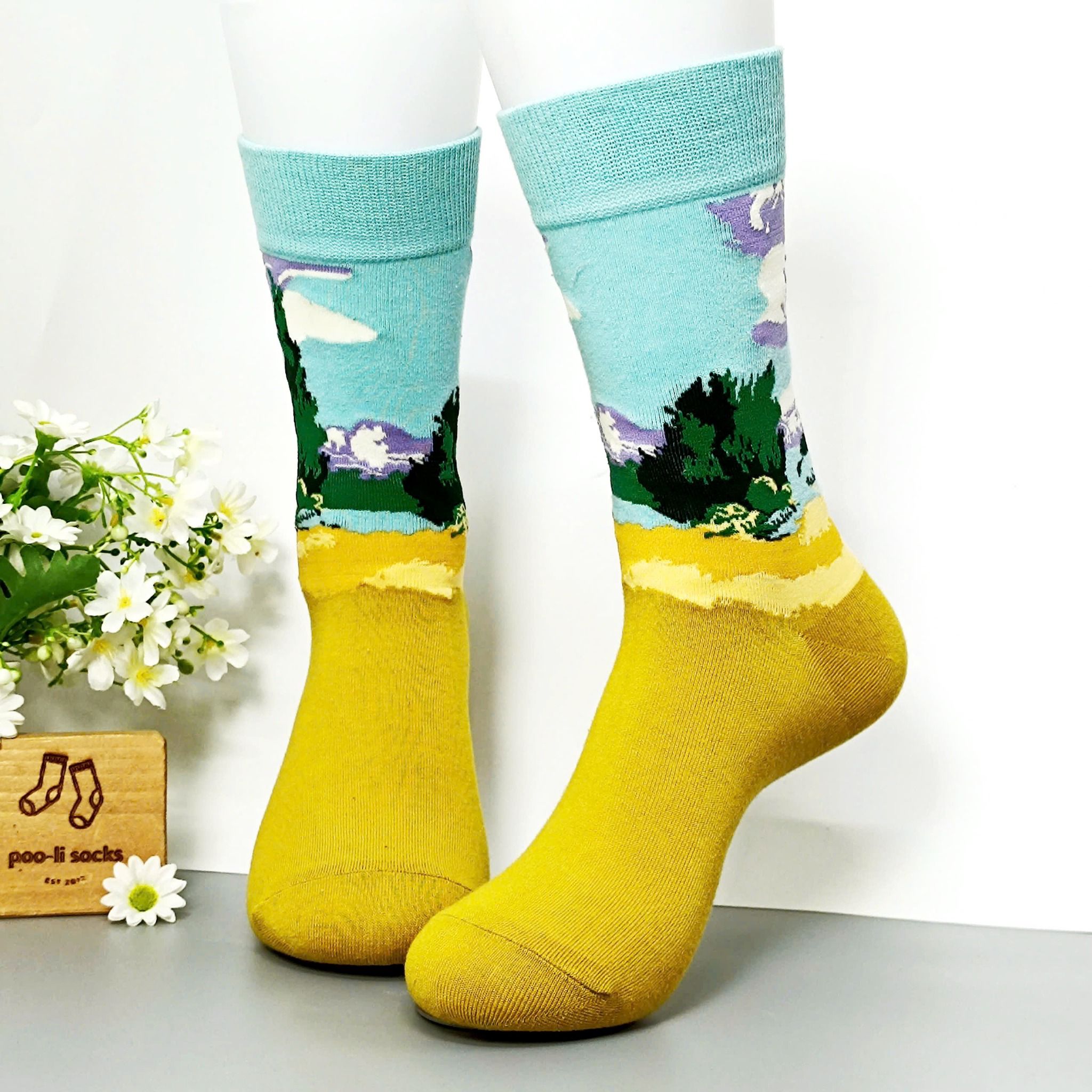 Vớ dài hoạ tiết nghệ thuật