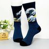 Vớ dài hoạ tiết phi hành gia và sóng nhật bản
