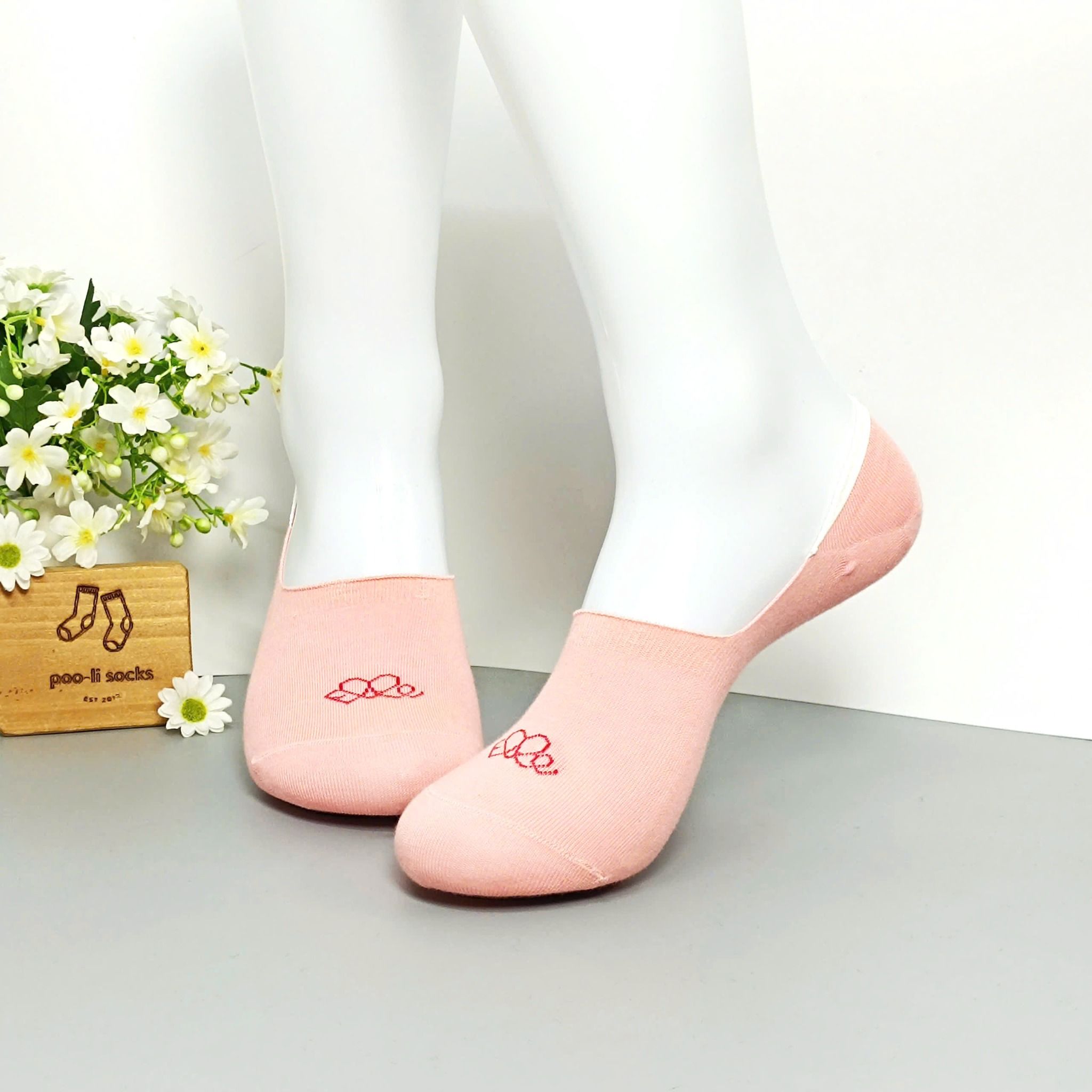 Vớ giấu họa tiết thể thao