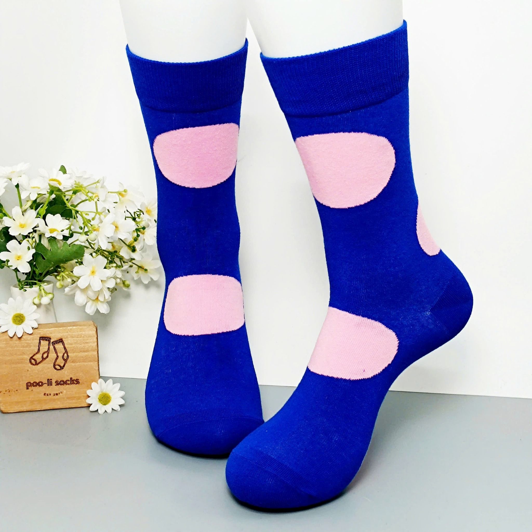 Vớ dài hoạ tiết sắc màu