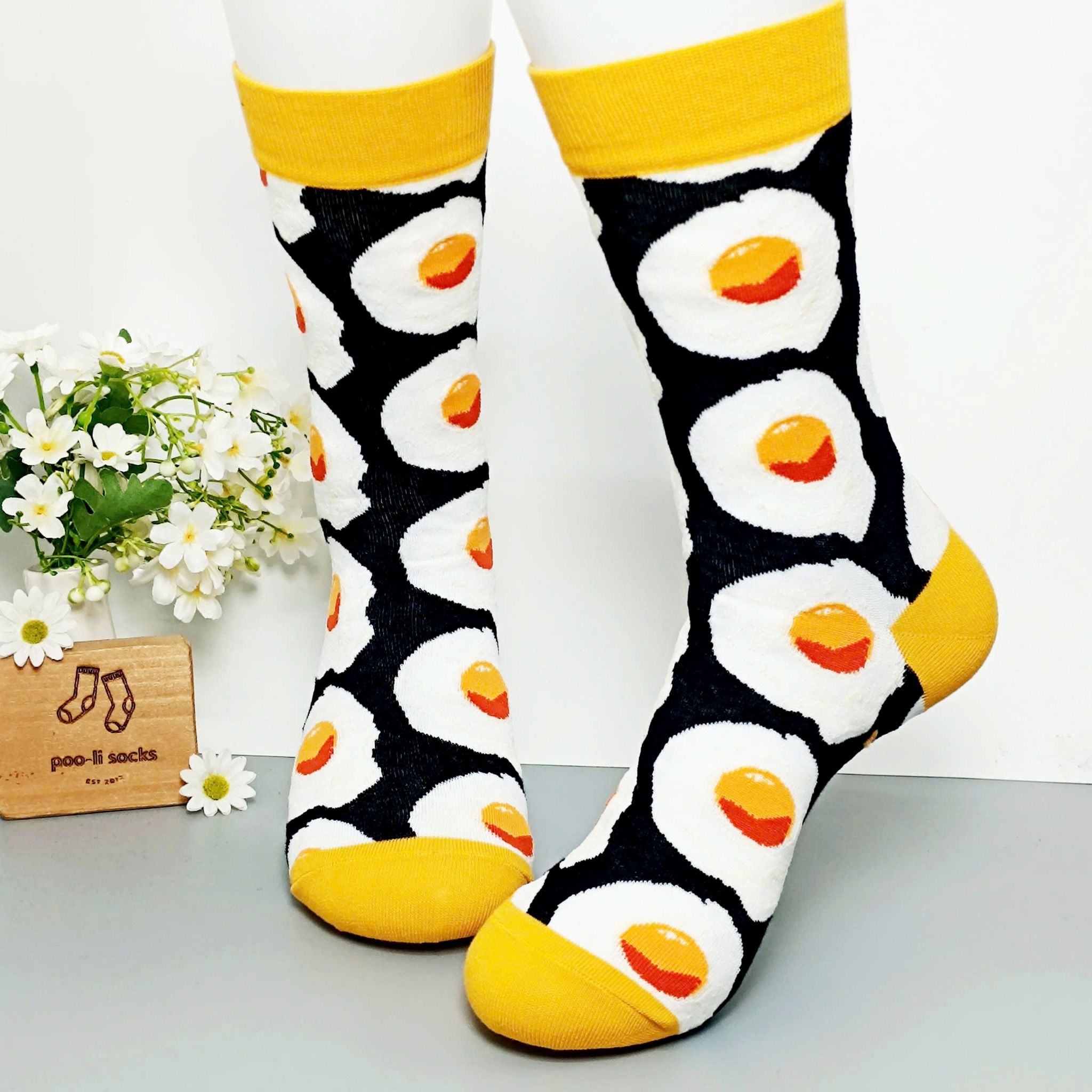 Vớ dài họa tiết trứng chiên