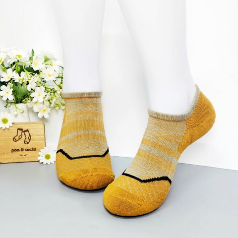 Vớ ngắn họa tiết kết hợp màu vàng