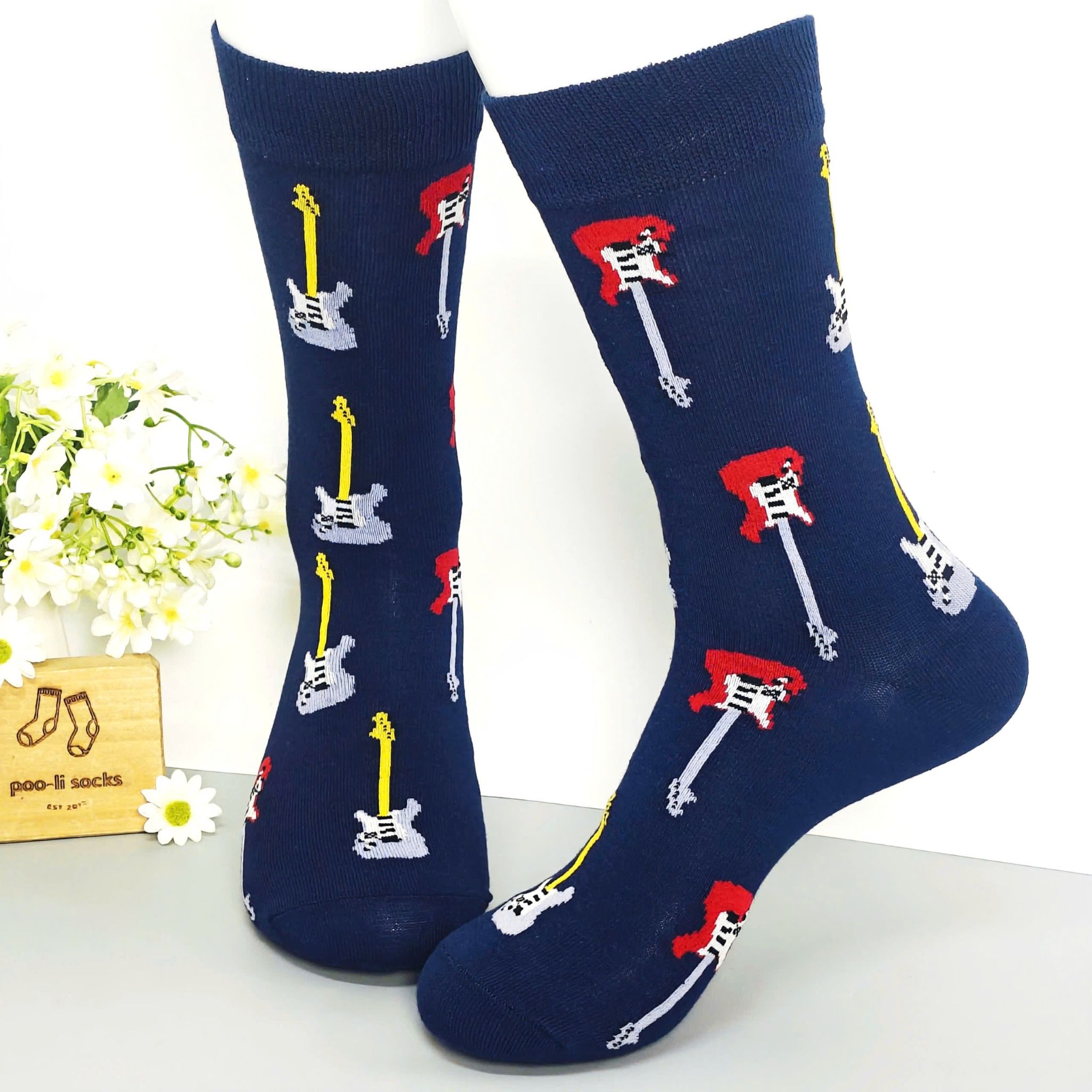 Vớ dài xanh dương hoạ tiết guitar điện vàng đỏ