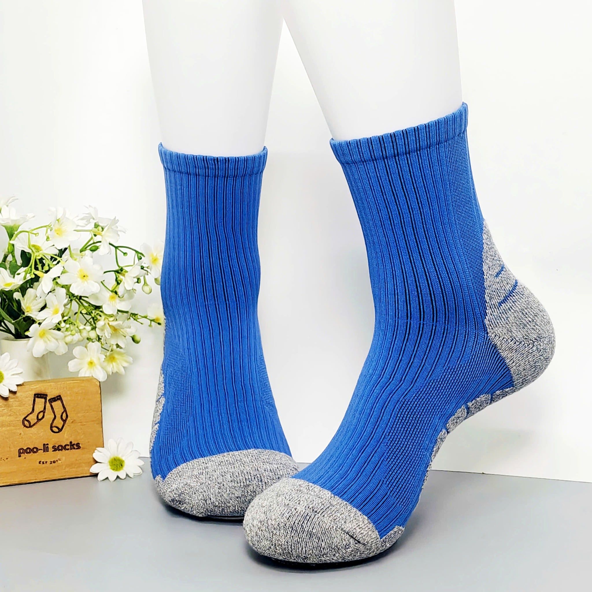 Vớ trung họa tiết thể thao