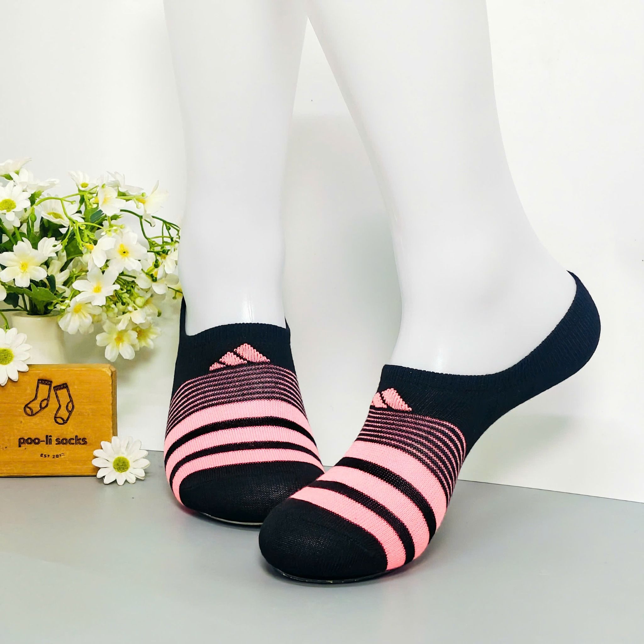 Vớ giấu họa tiết thể thao