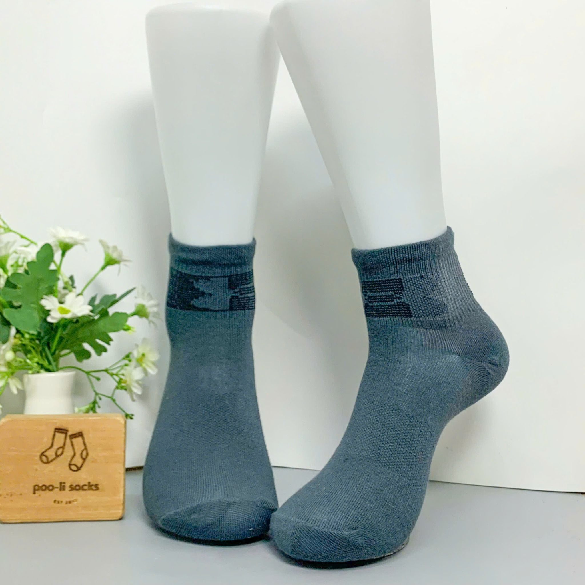 Vớ ngắn họa tiết AM xanh đậm