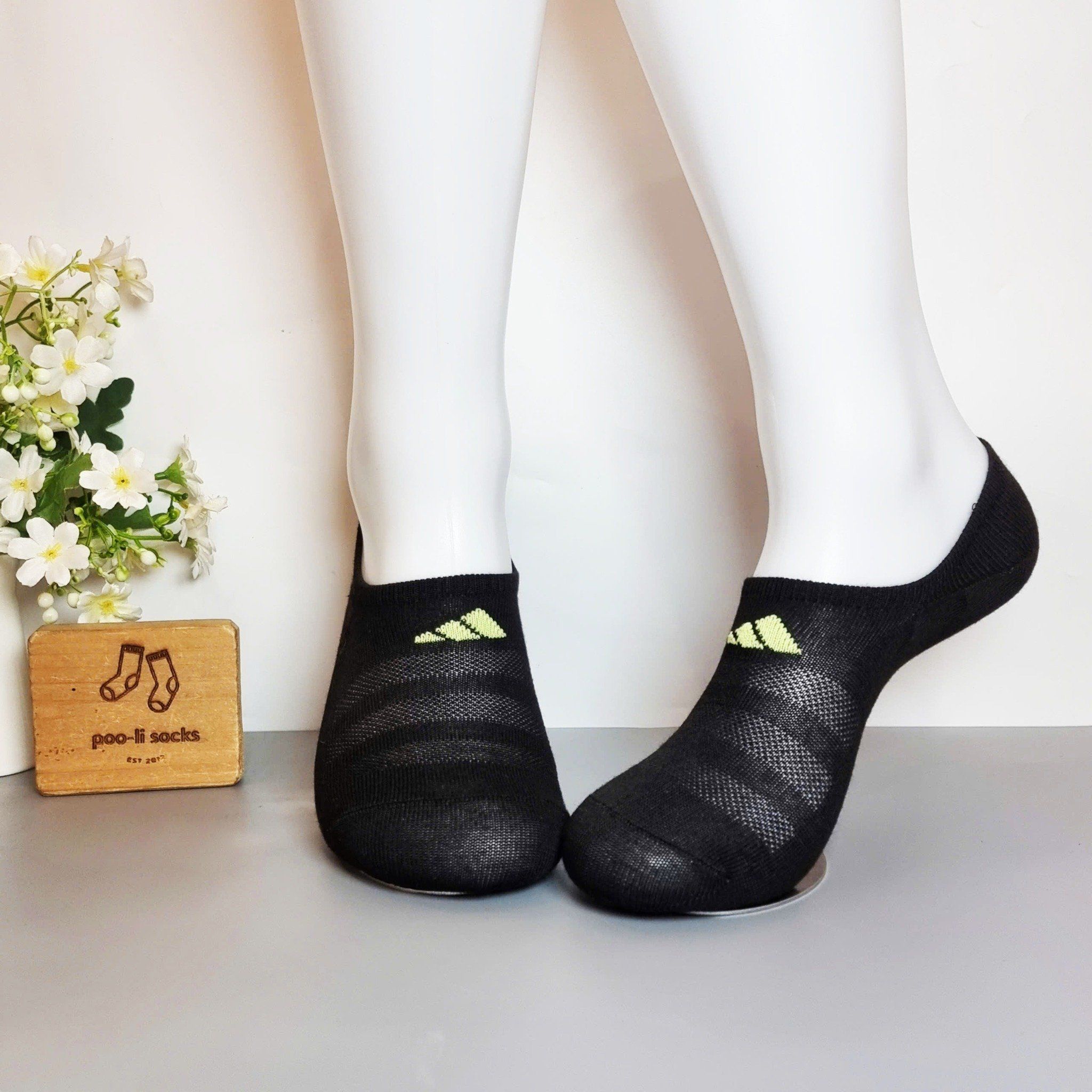 Vớ giấu họa tiết thể thao