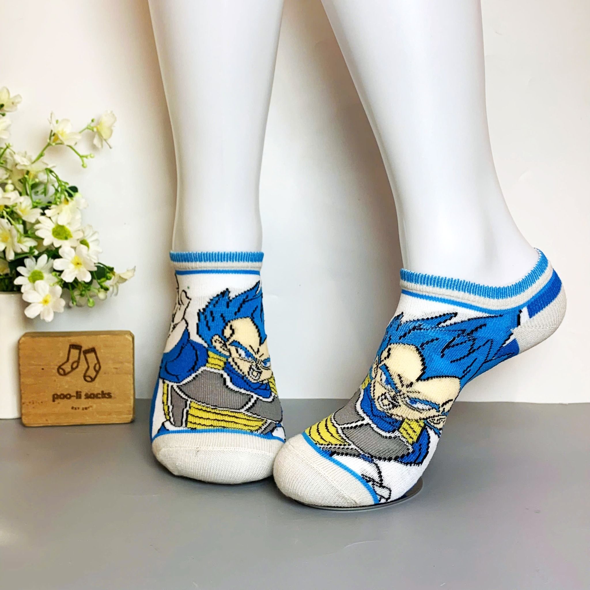 Vớ ngắn họa tiết Vegeta xám