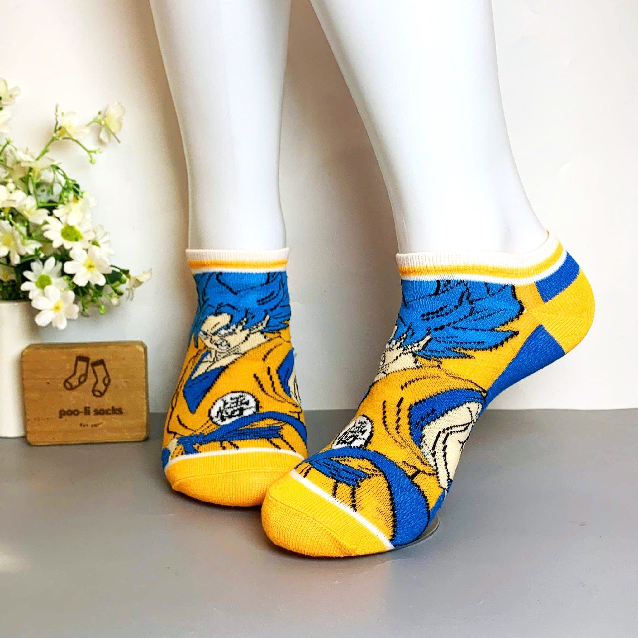 Vớ ngắn họa tiết Goku vàng