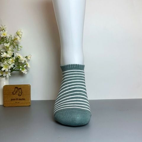  Vớ ngắn màu xanh lá sọc trắng 