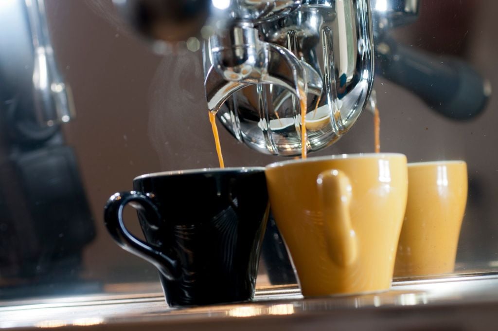 Tulip 180ml Cappuccino Cup & Saucer - Ly sứ kèm đĩa lót