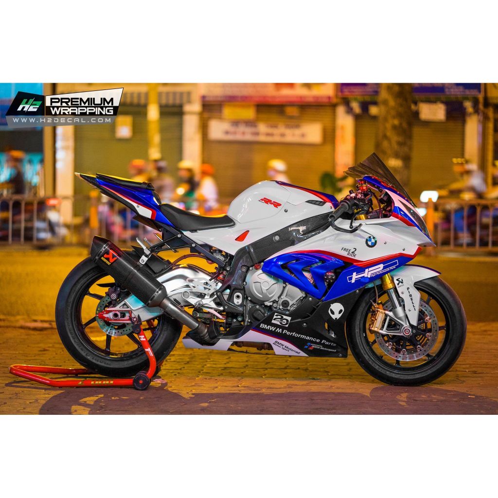 BMW S1000RR M Performance bản cao cấp có gì khác biệt  Motosaigon