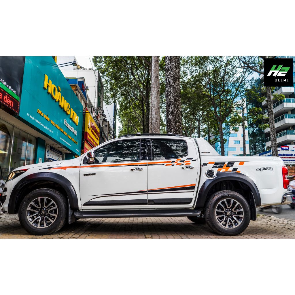 TEM XE CHEVROLET COLORADO - MẪU 005