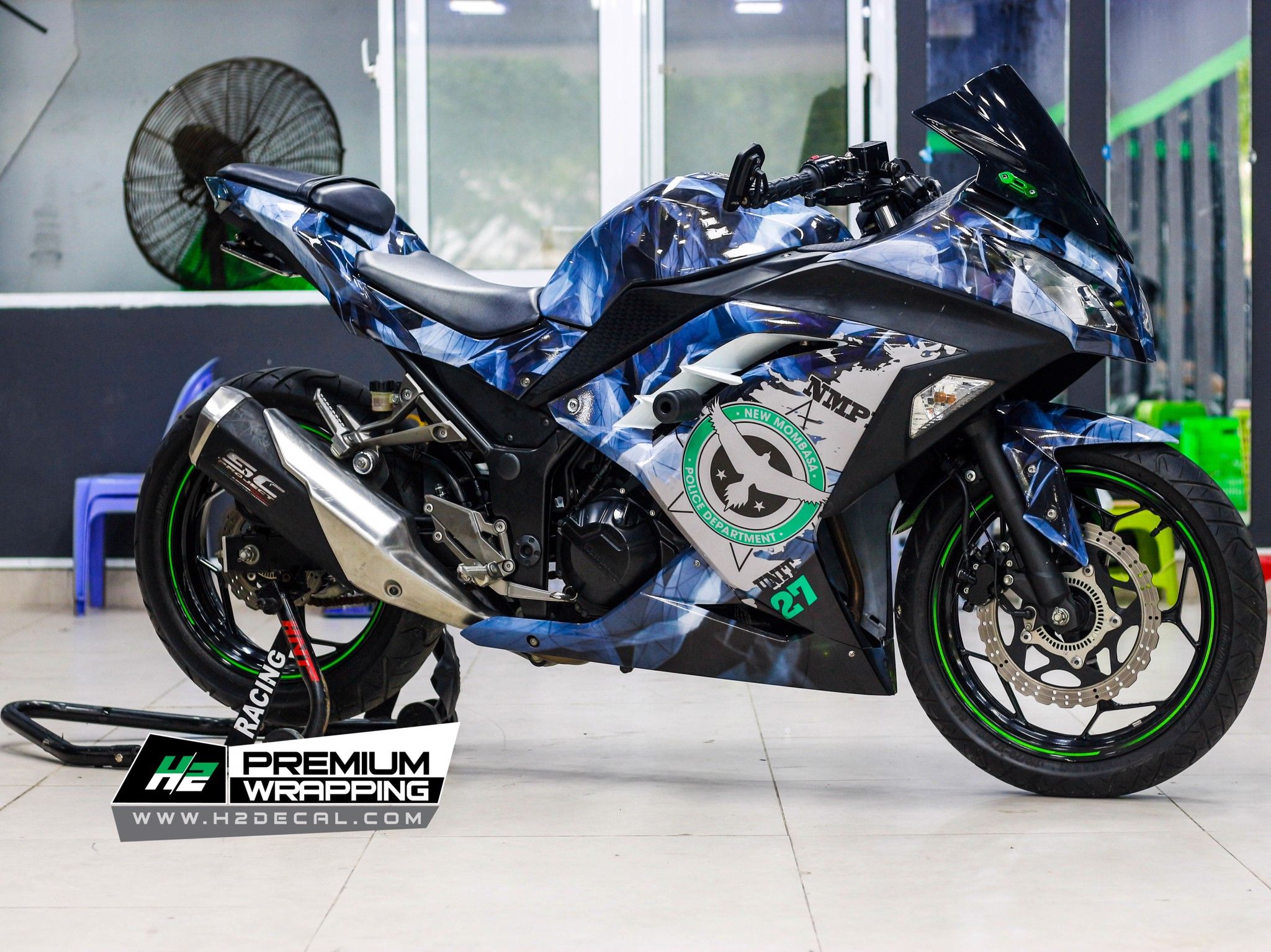 Kawasaki Ninja 300 - H2 Studio - Decal