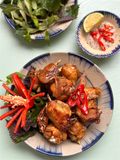 Cánh Gà Nguyên Cánh Chiên Mắm - phần 400g