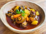 Đuôi bò sốt vang - hộp to