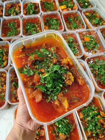  Bò sốt vang - Hộp to 