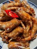 Chân gà nguyên chân chiên mắm - phần 500g
