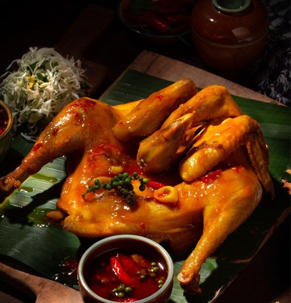  Gà hấp mắm nhĩ - con 1,1-1,2kg 