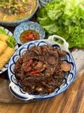 CÁ TRẮM ĐEN KHO HOA SEN (ĐẶC BIỆT)