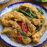 Chân gà có xương rang muối