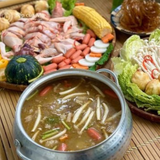 Lẩu gà Pate (Nồi to - 1 con)