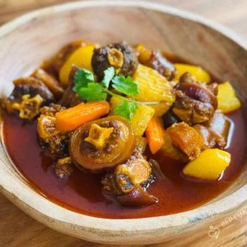  Đuôi bò sốt vang ( hộp nhỏ) 